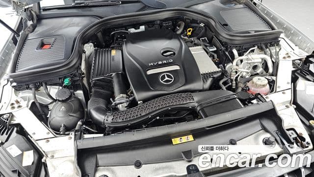 Mercedes-Benz GLC-Class 2020 — Şəkil 23/36