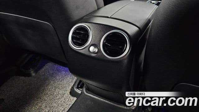Mercedes-Benz GLC-Class 2020 — Şəkil 3/36