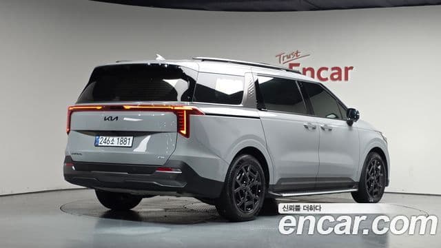 Kia Carnival 2025 — ფოტო 4/45
