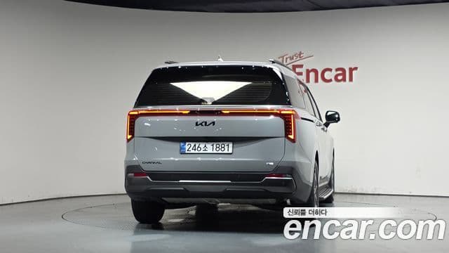 Kia Carnival 2025 — ფოტო 26/45
