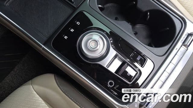Kia Carnival 2025 — ფოტო 28/45