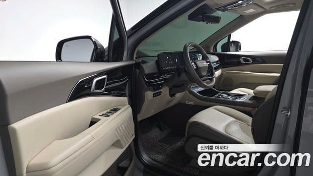 Kia Carnival 2025 — ფოტო 21/45