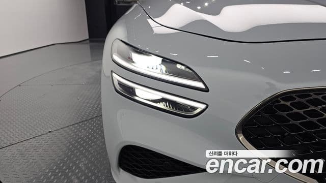 Genesis G70 2022 — ფოტო 8/36
