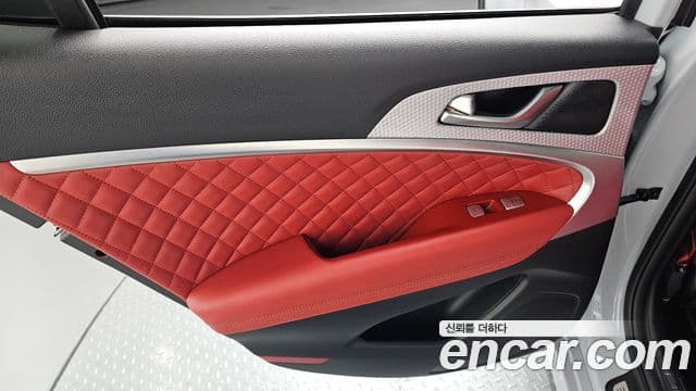 Genesis G70 2022 — ფოტო 30/36