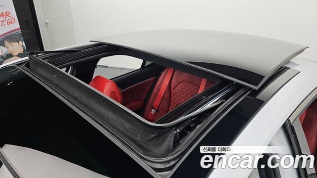 Genesis G70 2022 — ფოტო 12/36