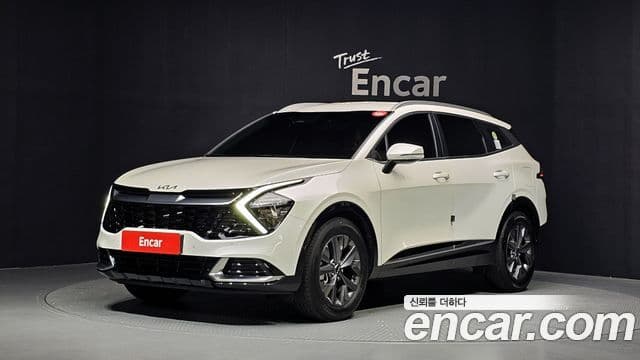 Kia Sportage 2021 — Фото 1/20