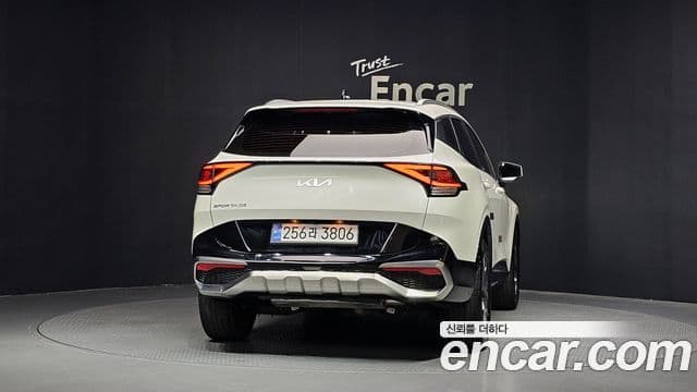 Kia Sportage 2021 — Фото 4/20