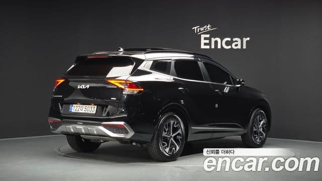 Kia Sportage 2022 — Фото 2/20