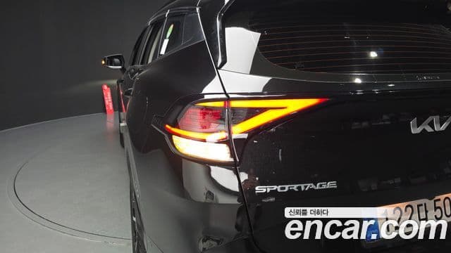 Kia Sportage 2022 — ფოტო 22/35