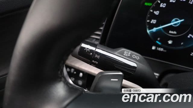 Kia Sportage 2022 — ფოტო 28/35