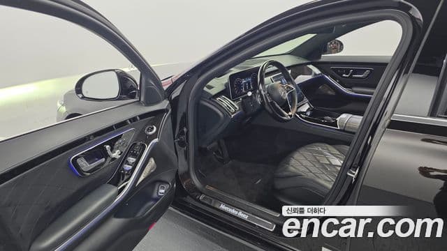 Mercedes-Benz S-Class 2021 — Photo 6/37