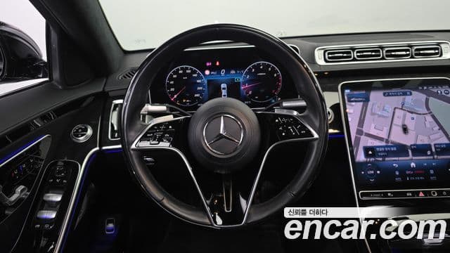 Mercedes-Benz S-Class 2021 — Photo 16/37