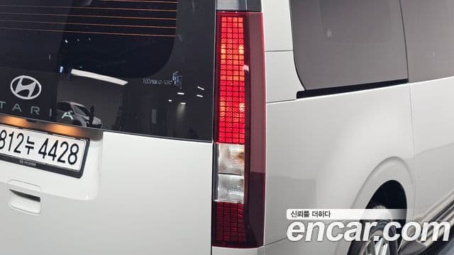 Hyundai Staria 2025 — Şəkil 22/34
