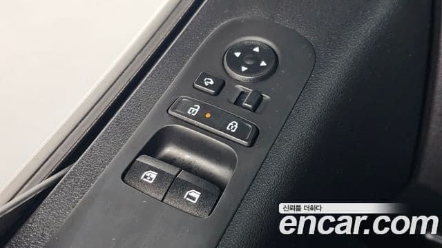 Hyundai Staria 2025 — Şəkil 21/34