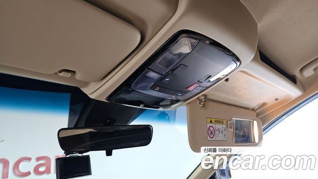 Hyundai Staria 2025 — Şəkil 31/34