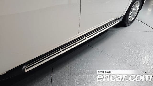 Hyundai Staria 2025 — Şəkil 23/34