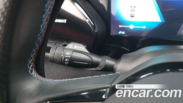 Renault Samsung Grand Koleos 2024 — Photo 25/30