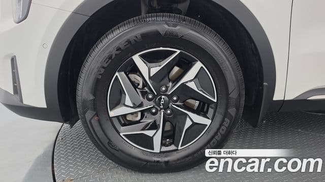 Kia Sorento 2025 — Photo 9/32