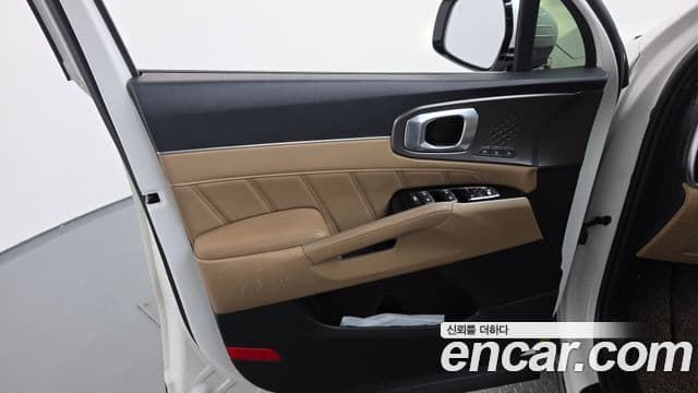 Kia Sorento 2025 — Photo 17/32