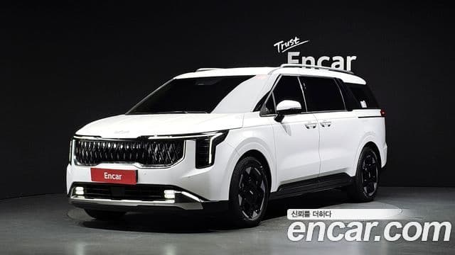 Kia Carnival 2024 — Фото 1/20
