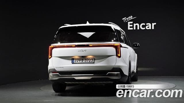 Kia Carnival 2024 — Фото 4/20