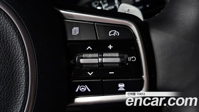 Kia Carnival 2024 — Фото 16/20