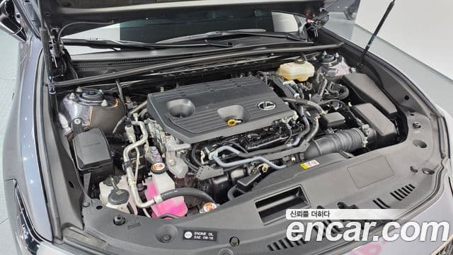 Lexus ES300h 2021 — Photo 35/35