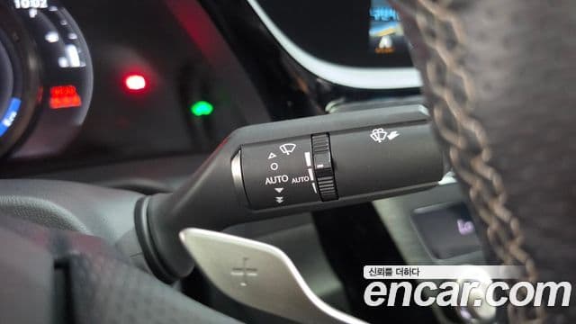 Lexus ES300h 2021 — Photo 31/35