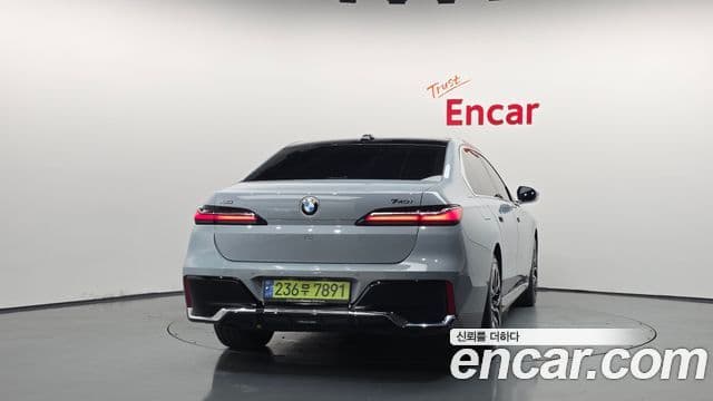 BMW 7 Series 2024 — ფოტო 33/33