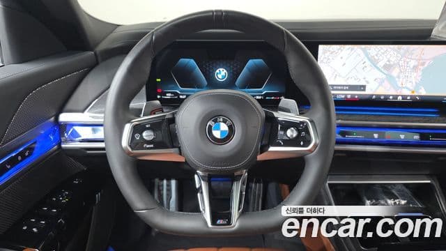 BMW 7 Series 2024 — ფოტო 17/33