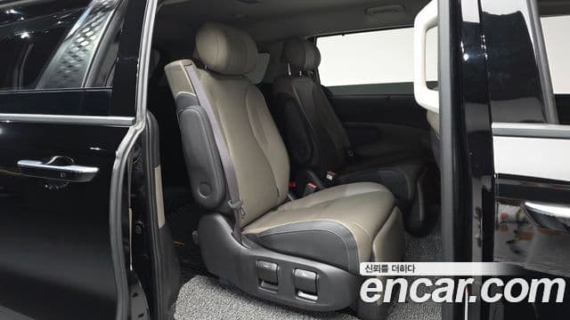 Kia Carnival 2024 — Фото 11/20