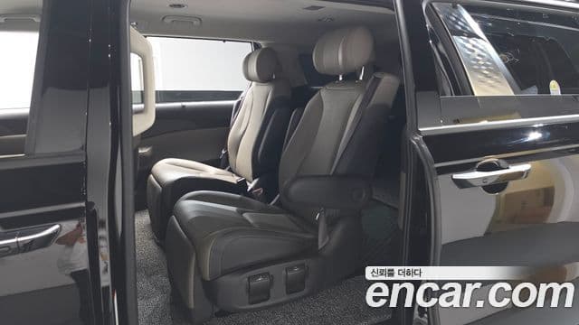 Kia Carnival 2024 — Фото 12/20