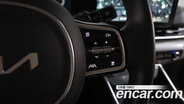 Kia Carnival 2024 — Фото 16/20