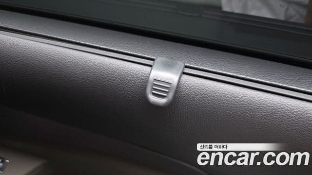 Kia Carnival 2024 — Фото 18/20