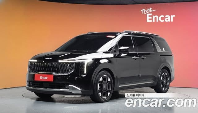Kia Carnival 2024 — Фото 1/20