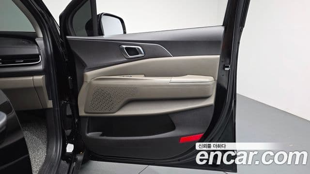 Kia Carnival 2024 — ფოტო 22/43