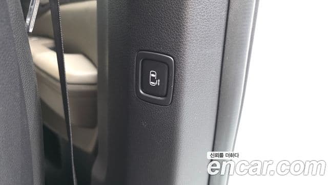 Kia Carnival 2024 — ფოტო 7/43