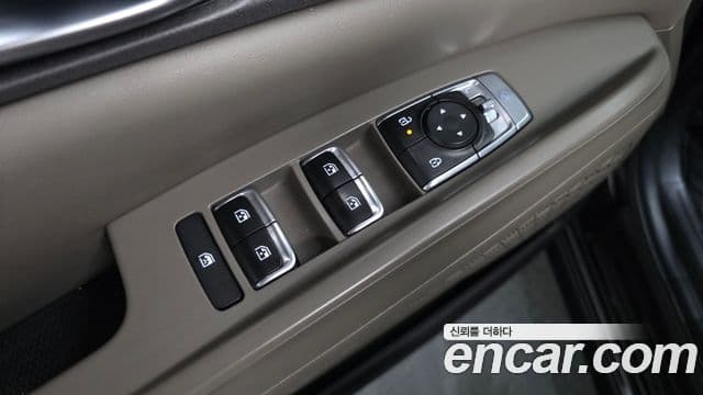 Kia Carnival 2024 — ფოტო 29/43