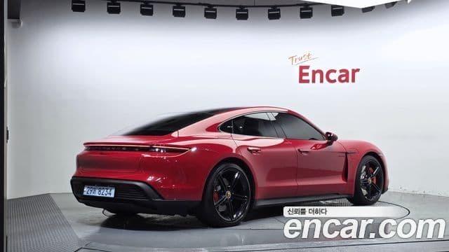 Porsche Taycan 2021 — Şəkil 16/20