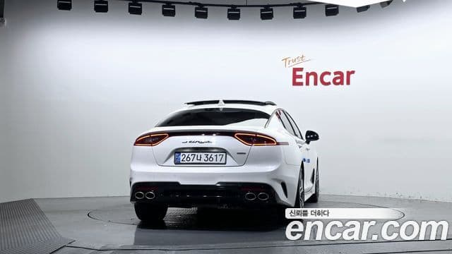 Kia Stinger 2019 — Фото 4/20