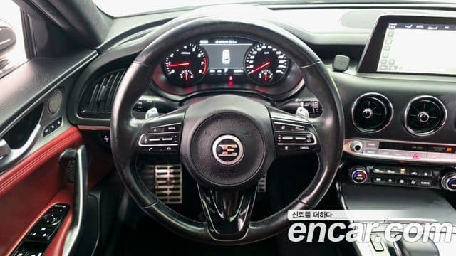 Kia Stinger 2019 — Фото 13/20