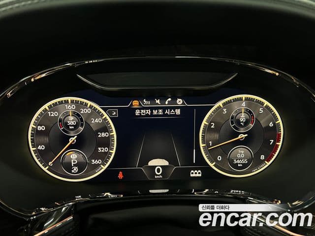 Bentley Flying Spur 2021 — ფოტო 8/18