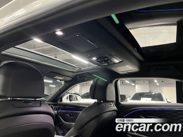 Bentley Flying Spur 2021 — ფოტო 3/18