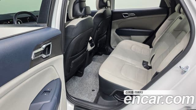 Kia Sportage 2025 — Фото 12/20