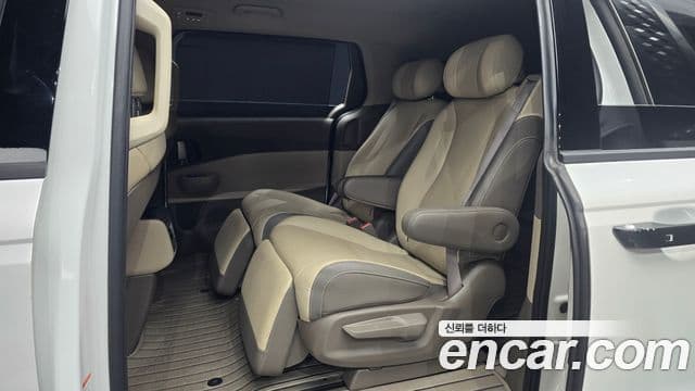 Kia Carnival 2025 — Фото 13/20
