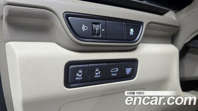Kia Carnival 2025 — Фото 15/20