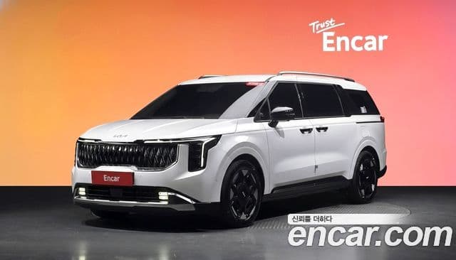 Kia Carnival 2025 — Фото 1/20