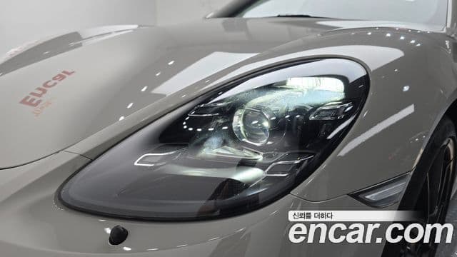Porsche 718 Cayman 2023 — Photo 8/34