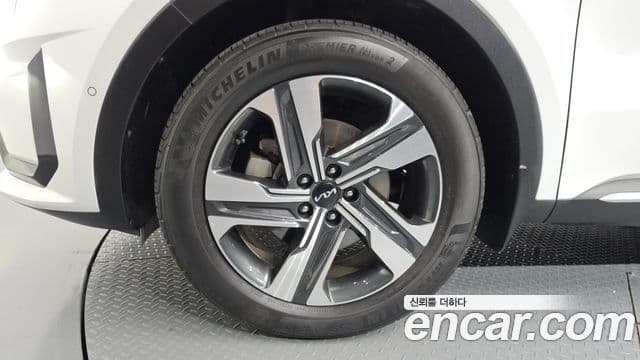 Kia Sorento 2022 — Фото 5/20