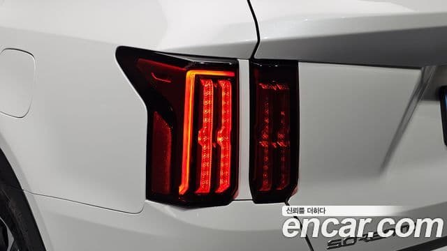 Kia Sorento 2022 — Şəkil 33/35